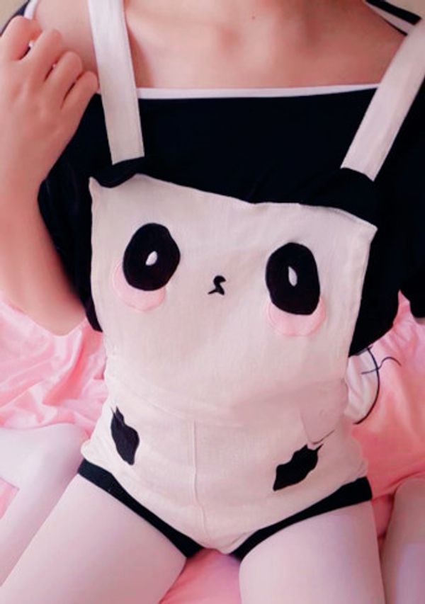 双马尾萝莉萌白酱斑点内内抠逼自慰