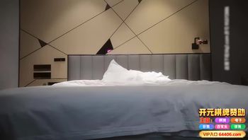 高颜值外围妹子，舌吻调情抽插猛操