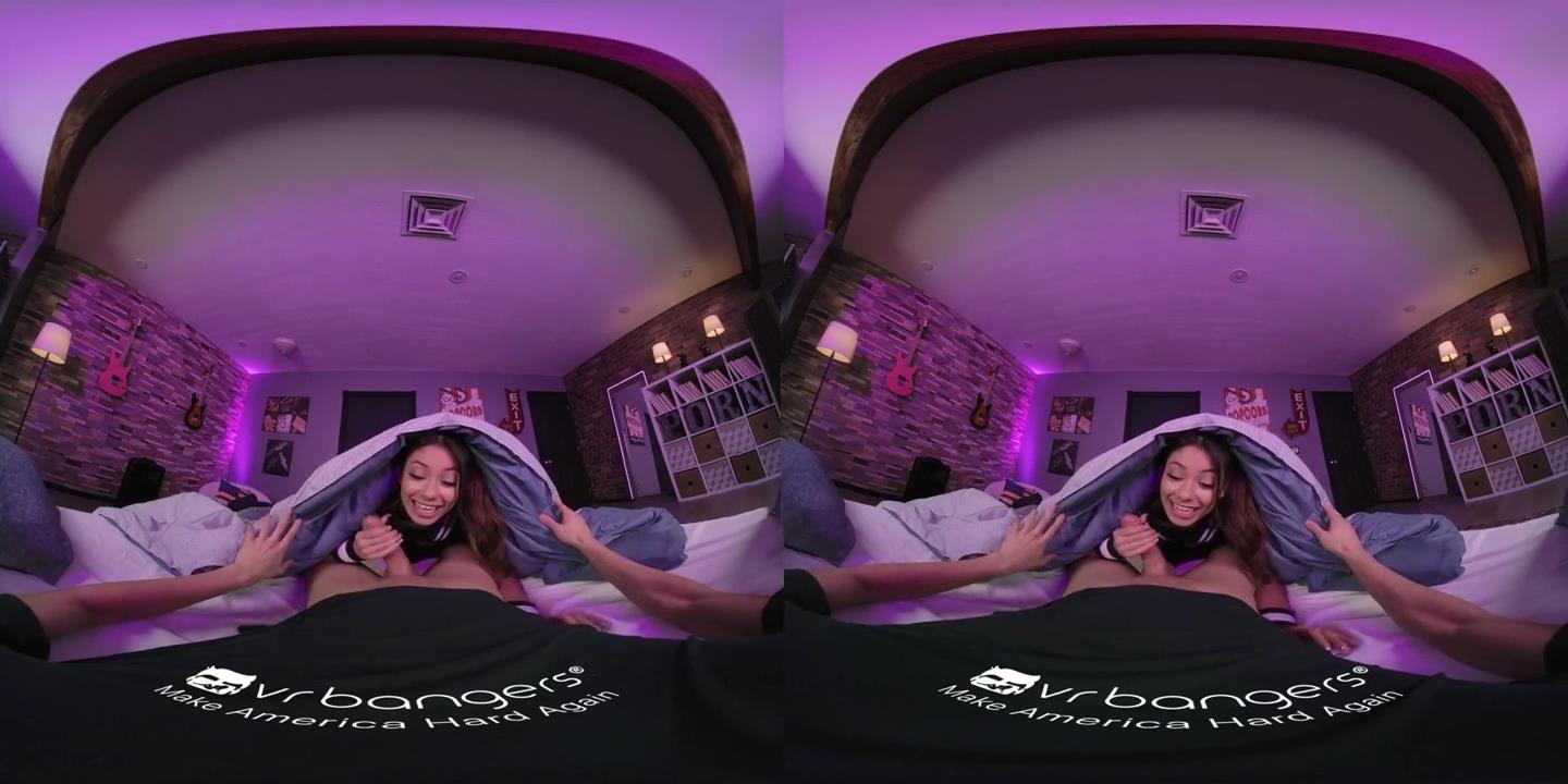 VR色情片中得到多汁黃油派